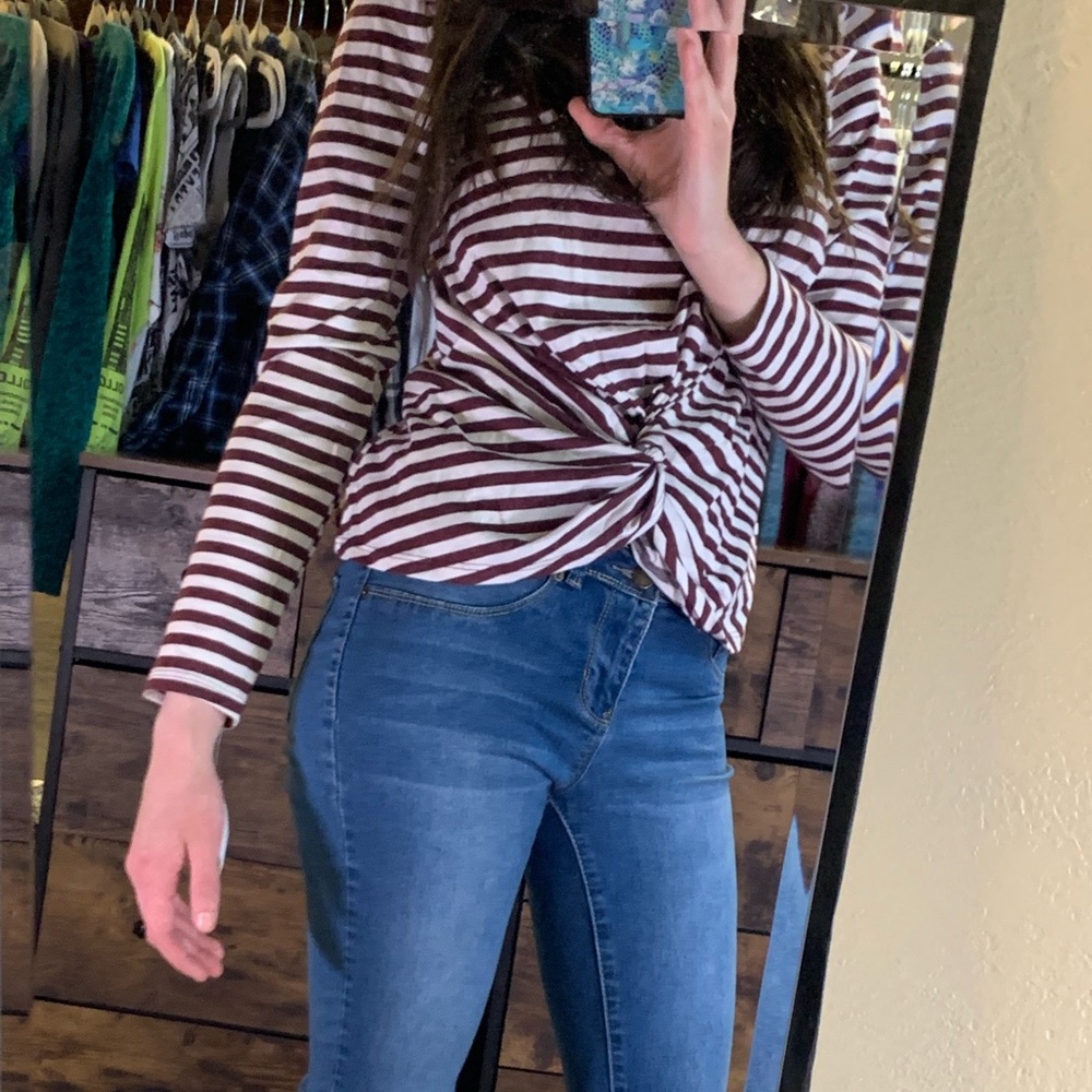 💛 (5/$25) NWT Stripped Long-sleeve Ladies Shirt